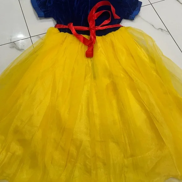 Snow White Kids Princess Halloween Costume - Blue and Yellow size 7/8 - Picture 6 of 7